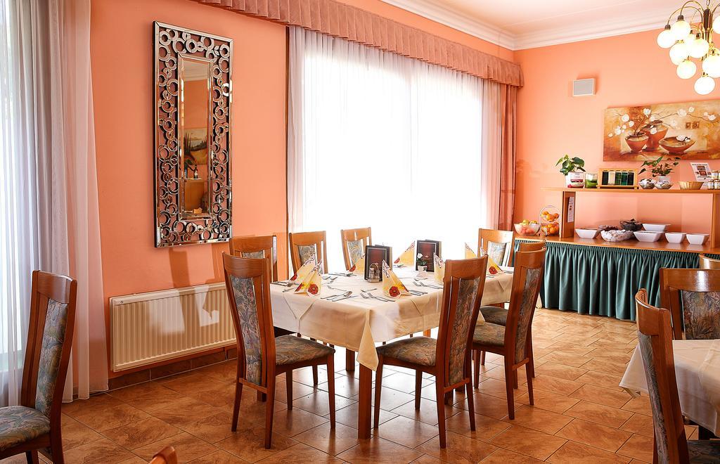 סנט קנזיאן Strandhotel Orchidee מראה חיצוני תמונה