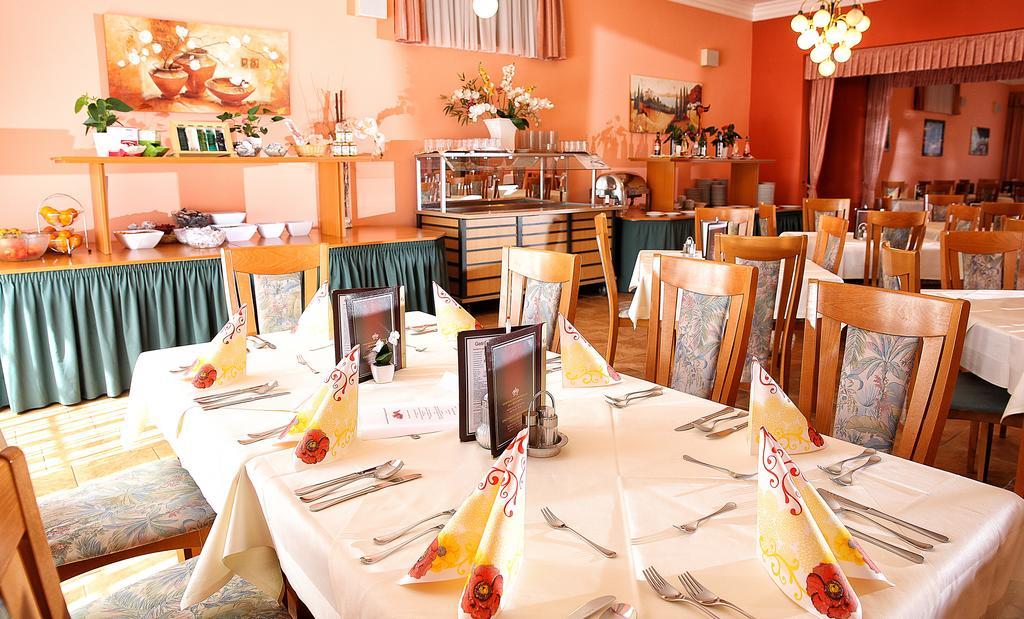 סנט קנזיאן Strandhotel Orchidee מראה חיצוני תמונה